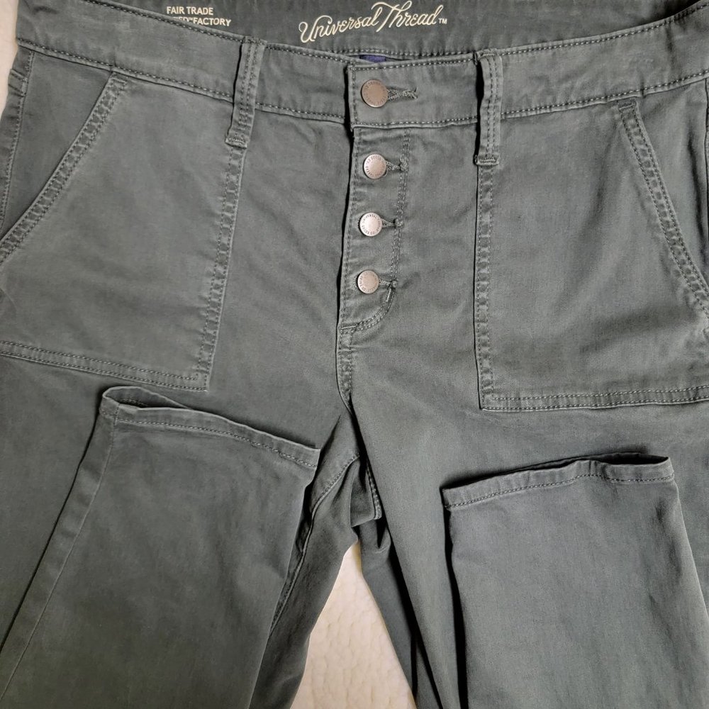 Universal Thread Co  jeans